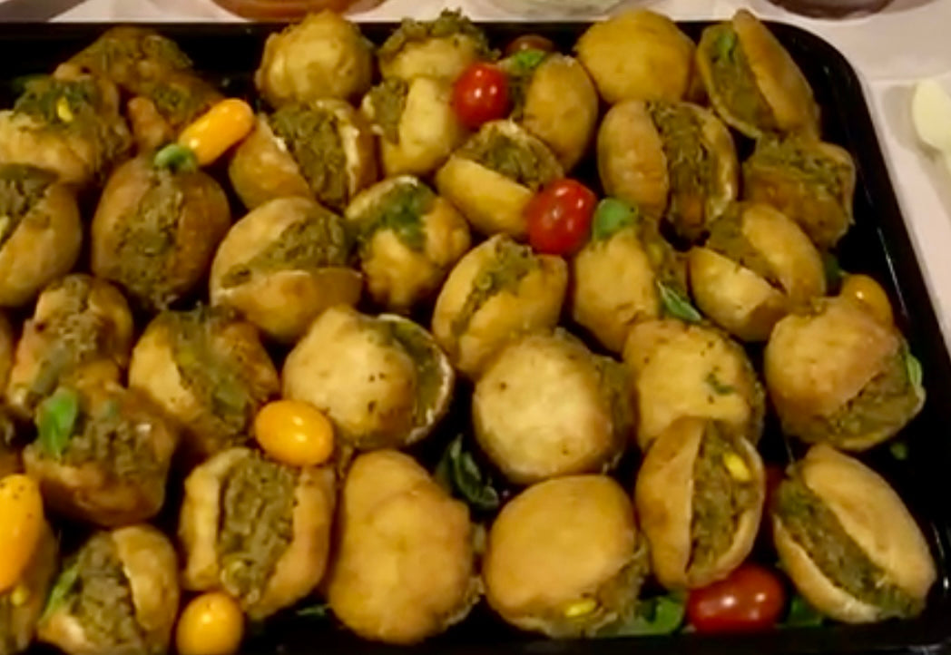 Platter - Mini vetkoek & curry mince