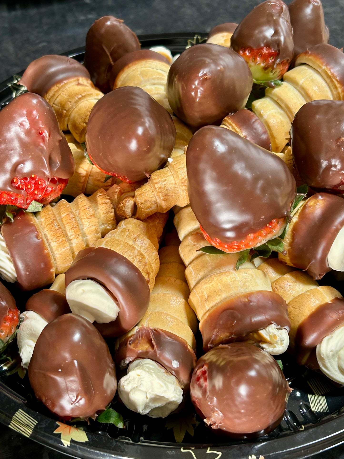 Platter - Cream & Caramel Horns with chocolate-dipped strawberries
