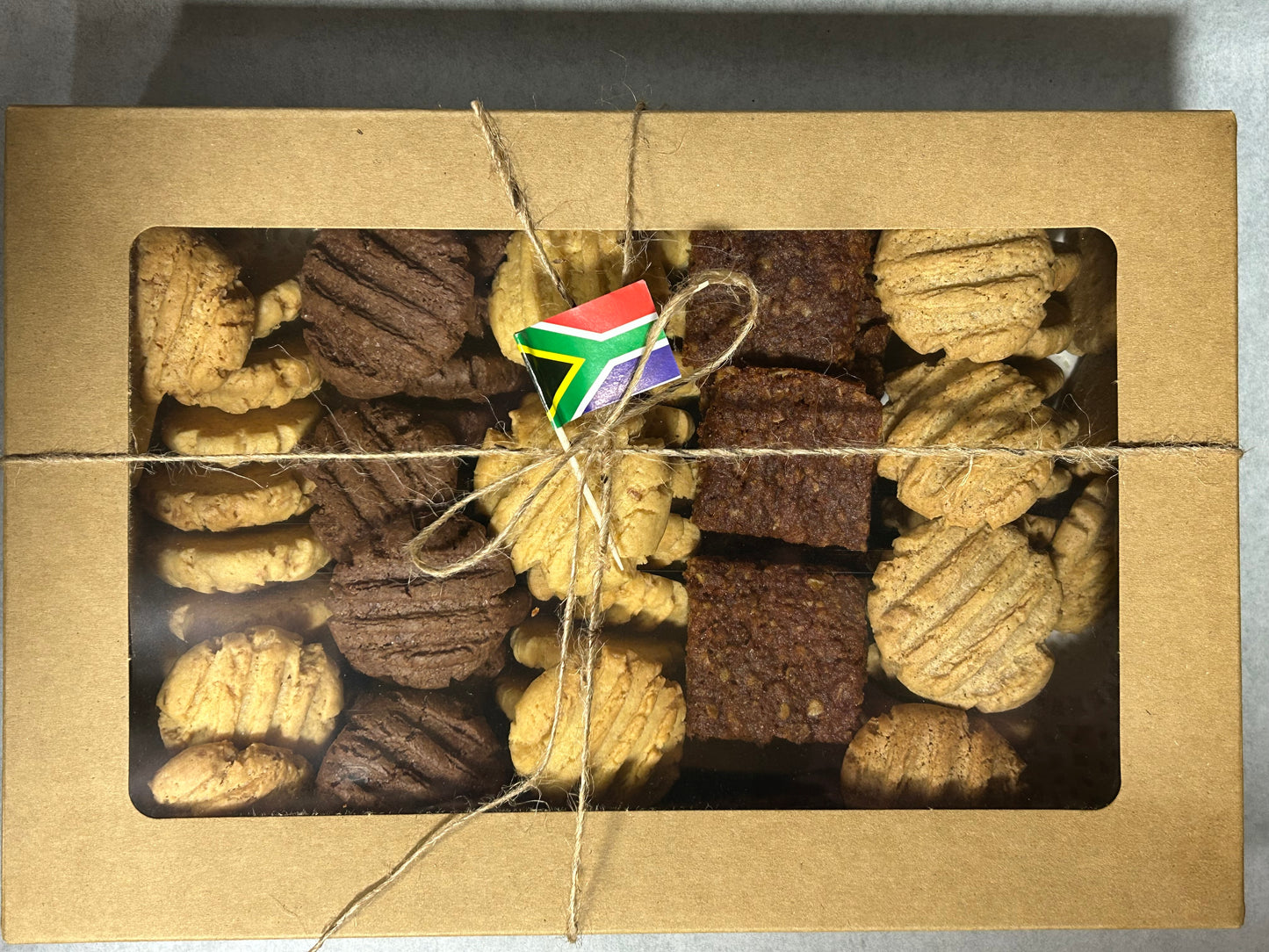 Biscuits - Mom's Holiday Biscuit Collection  (1kg)