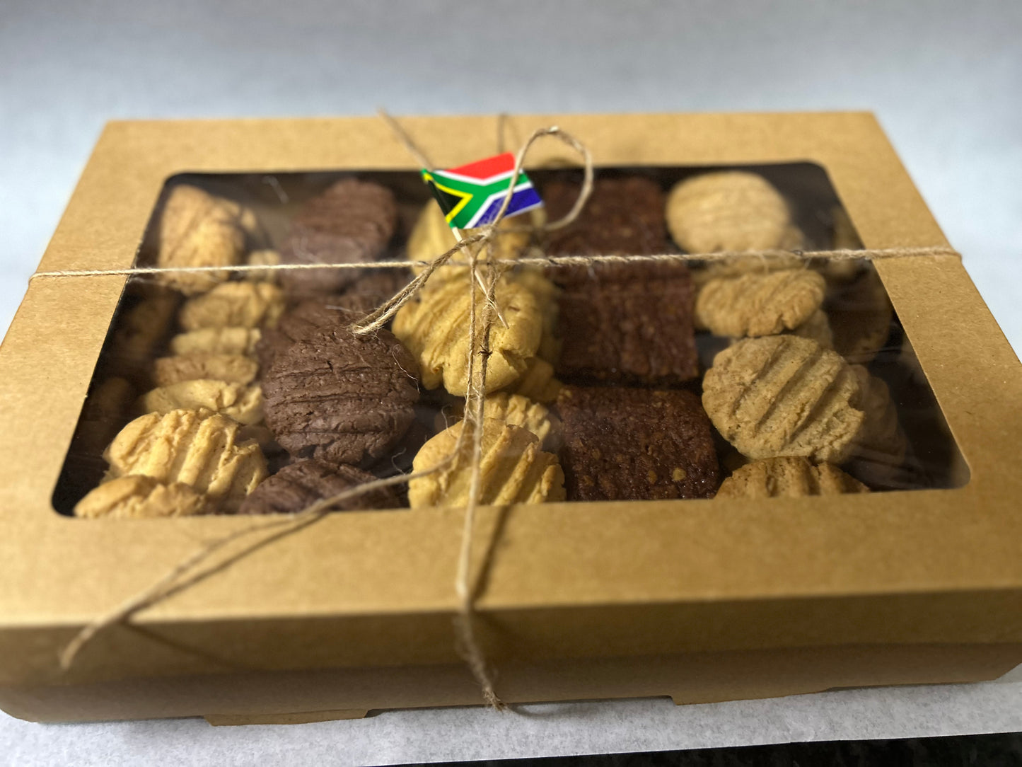 Biscuits - Mom's Holiday Biscuit Collection  (1kg)